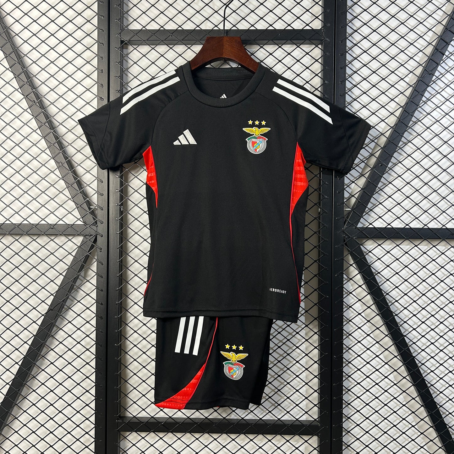25/26 Benfica Training Kit Kids Size