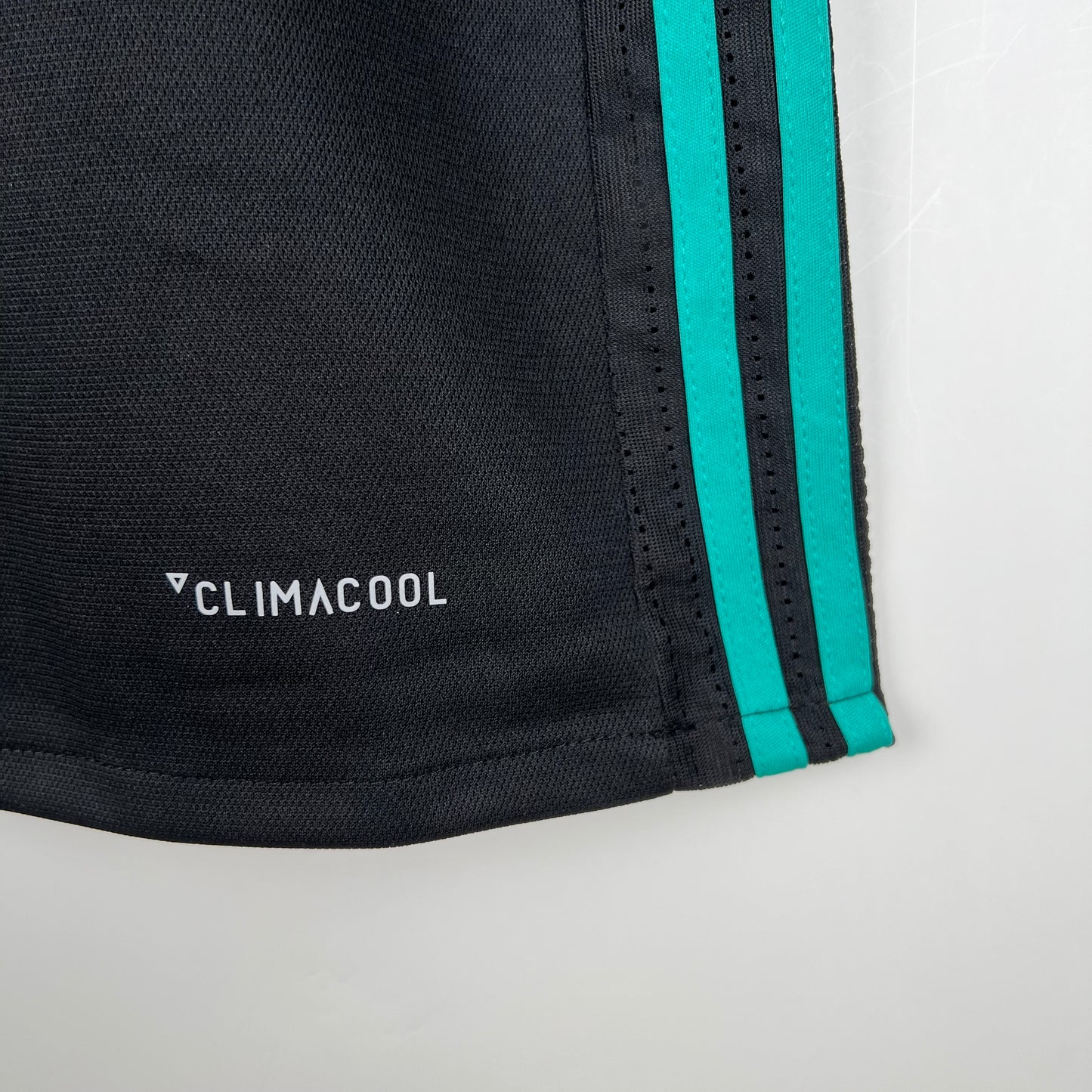 17/18 Real Madrid Away Retro Jersey