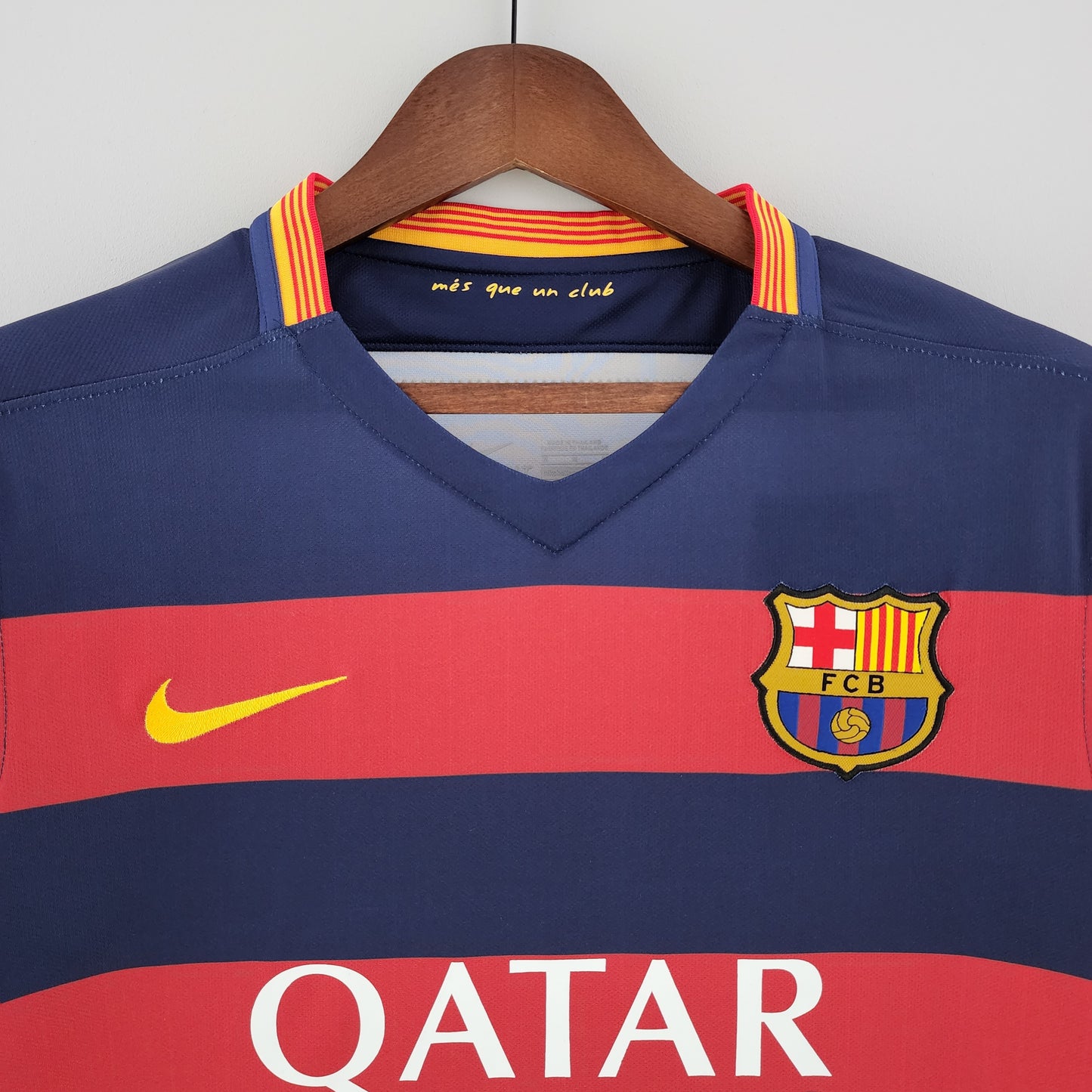 15/16 Barcelona Home Jersey (Retro)