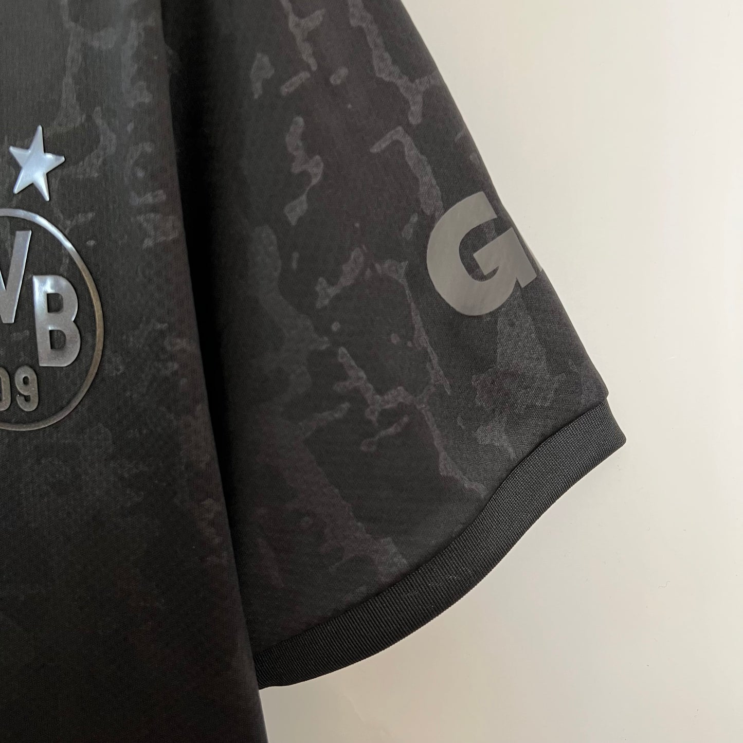23/24 Borussia Dortmund 'Blackout' LIMITED EDITION Jersey