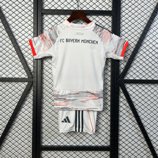 25/26 Bayern Munich Away Kit Kids Size